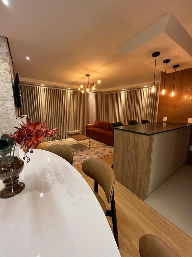 Apartamento Espetacular, 2 Suites, A 30M Da Rua Coberta Gramado Eksteriør bilde