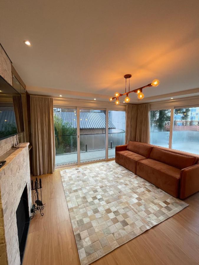 Apartamento Espetacular, 2 Suites, A 30M Da Rua Coberta Gramado Eksteriør bilde