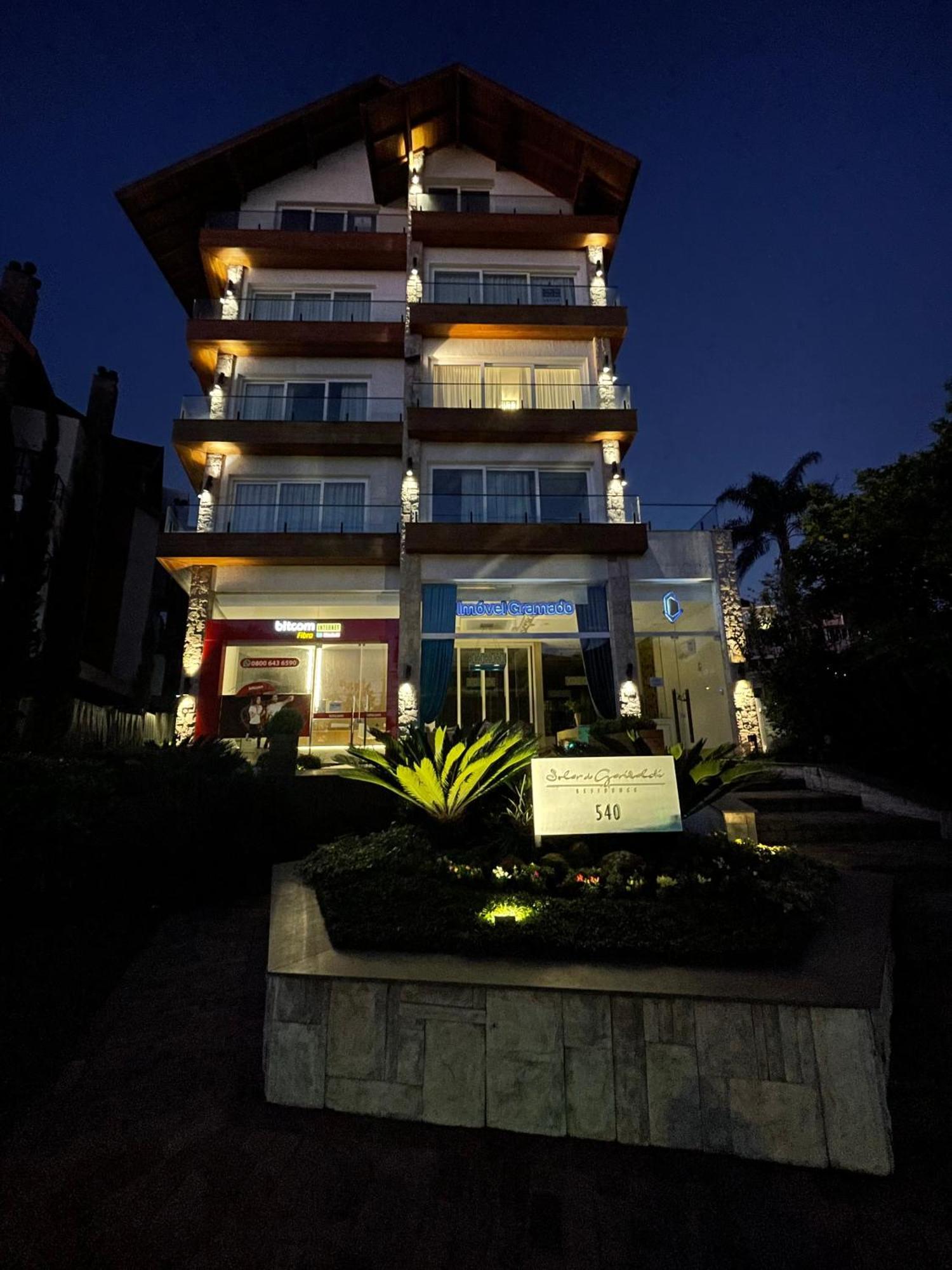 Apartamento Espetacular, 2 Suites, A 30M Da Rua Coberta Gramado Eksteriør bilde